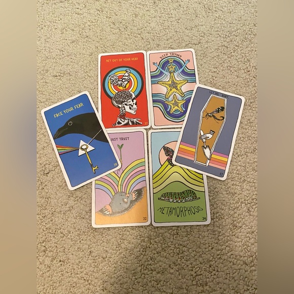 Meet your Posher, Devon 🔮 🪄 🌙 ✌🏼 ☮️ - Picture 3 of 15